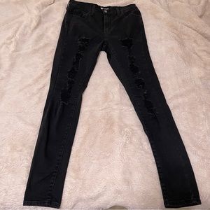 Levi’s High Rise Super Skinny Ripped Jeans - Black